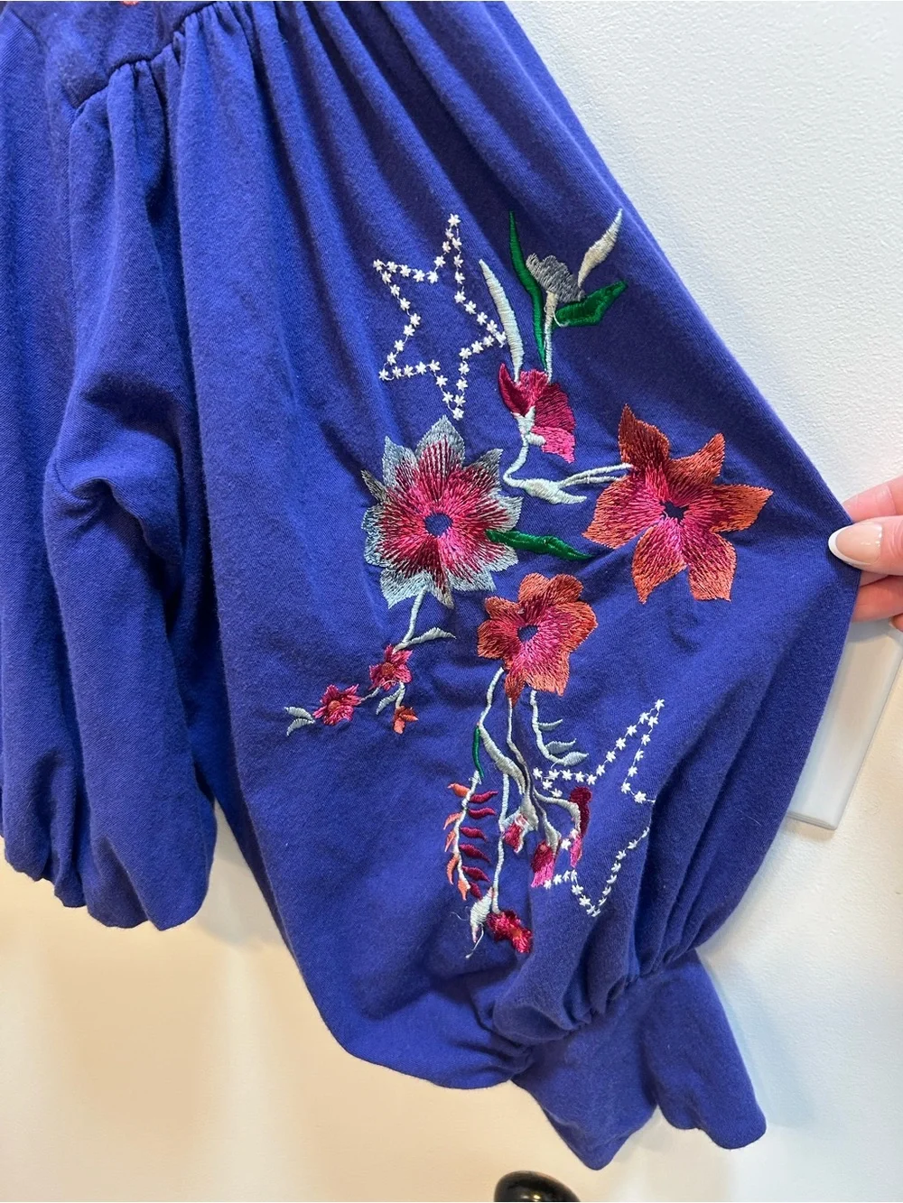 Free people lita embroidered puff sleeve blouse with stylish cutouts Sz s